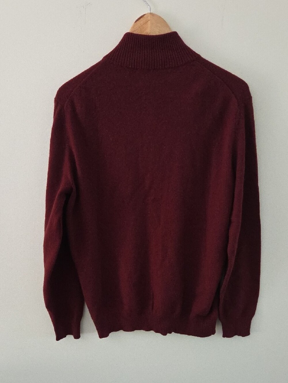 Saks Fifth Avenue Men’s Maroon Zip-Neck 100% Cashmere Sweater - Picture 6 of 7